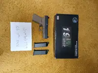 WE glock 19 gen 5 with 2 magazines.
