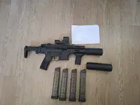 VFC/Maruyama SPC-9 GBB with 4 gas thight mags (Open to offers)