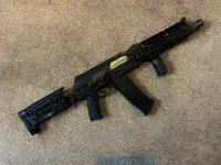 GHK AK105 with 4 mags