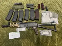 VFC AKS74U + 6 mags, KPYK furniture and extras
