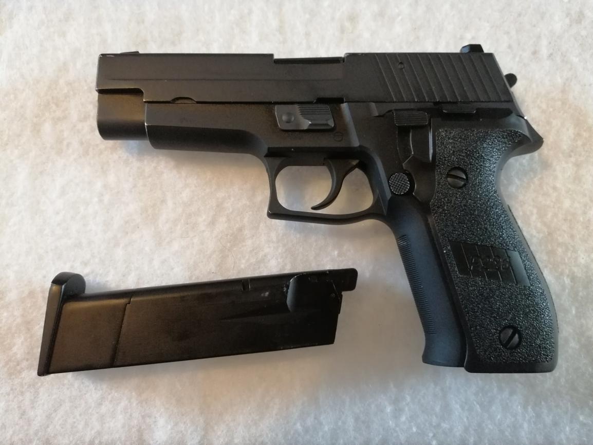 WE F226 (P226) W/Galco Holster - Gas Pistols - Airsoft Forums UK