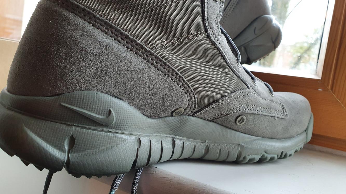 nike military boots sage green