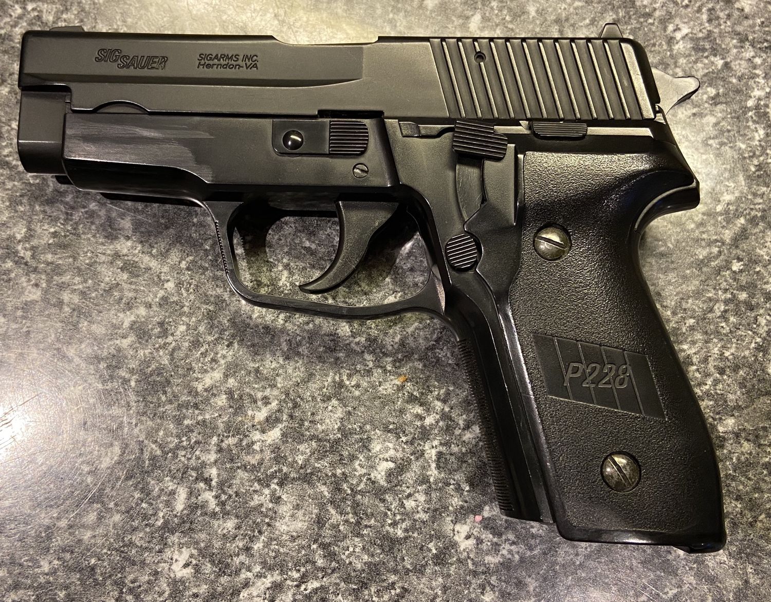 TM P228 Sig Sauer - Spring Pistols - Airsoft Forums UK