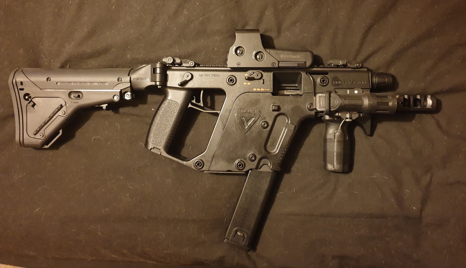 KWA Kriss Vector GBB package, 6 mags, sights and lots more. - Gas