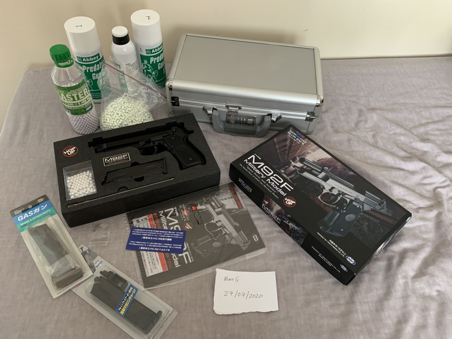 Tokyo Marui Pistol M92F Military Pistol , 2 Mags, Aluminium Case, gas ...