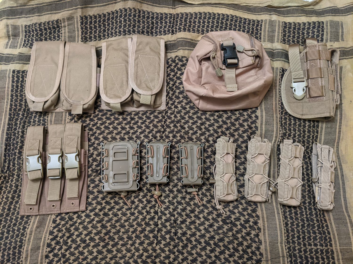 Tan 2024 molle pouches