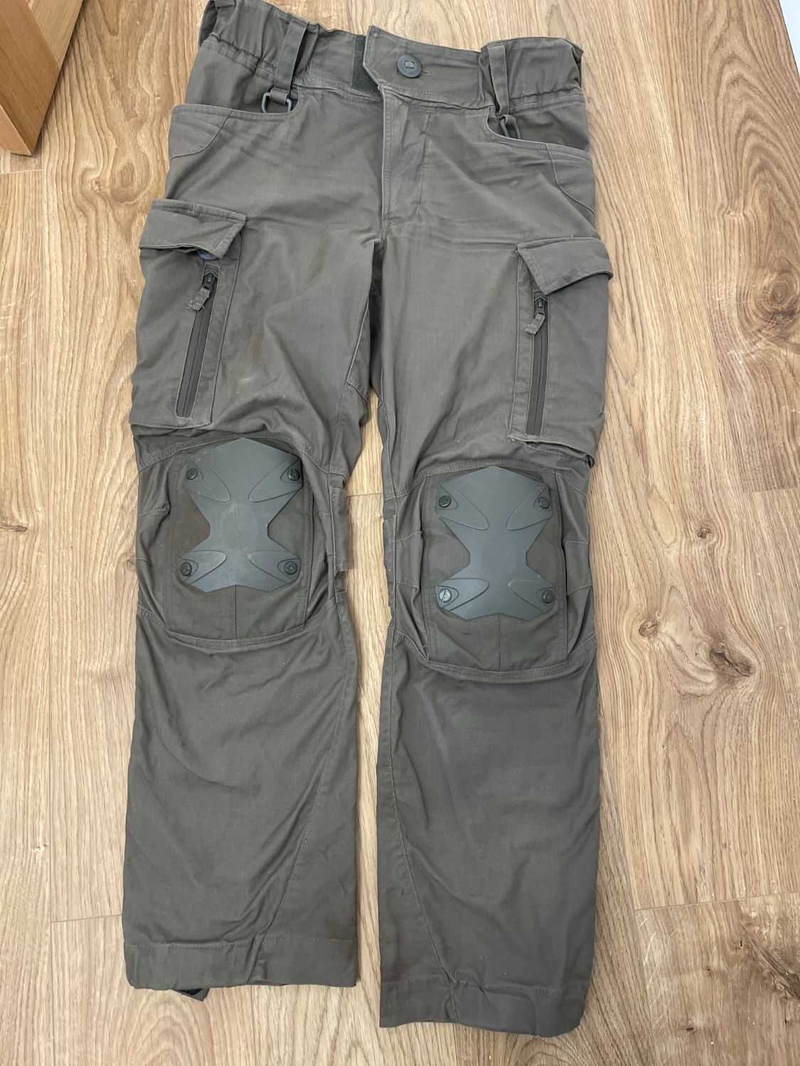 Used Clawgear raider mk4 trousers with D30 knee pads - Gear - Airsoft ...