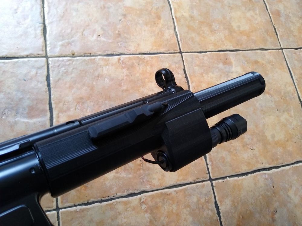 flashlight handguard.jpg