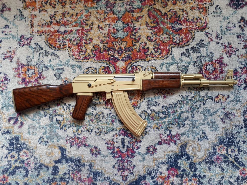 AK2.jpg
