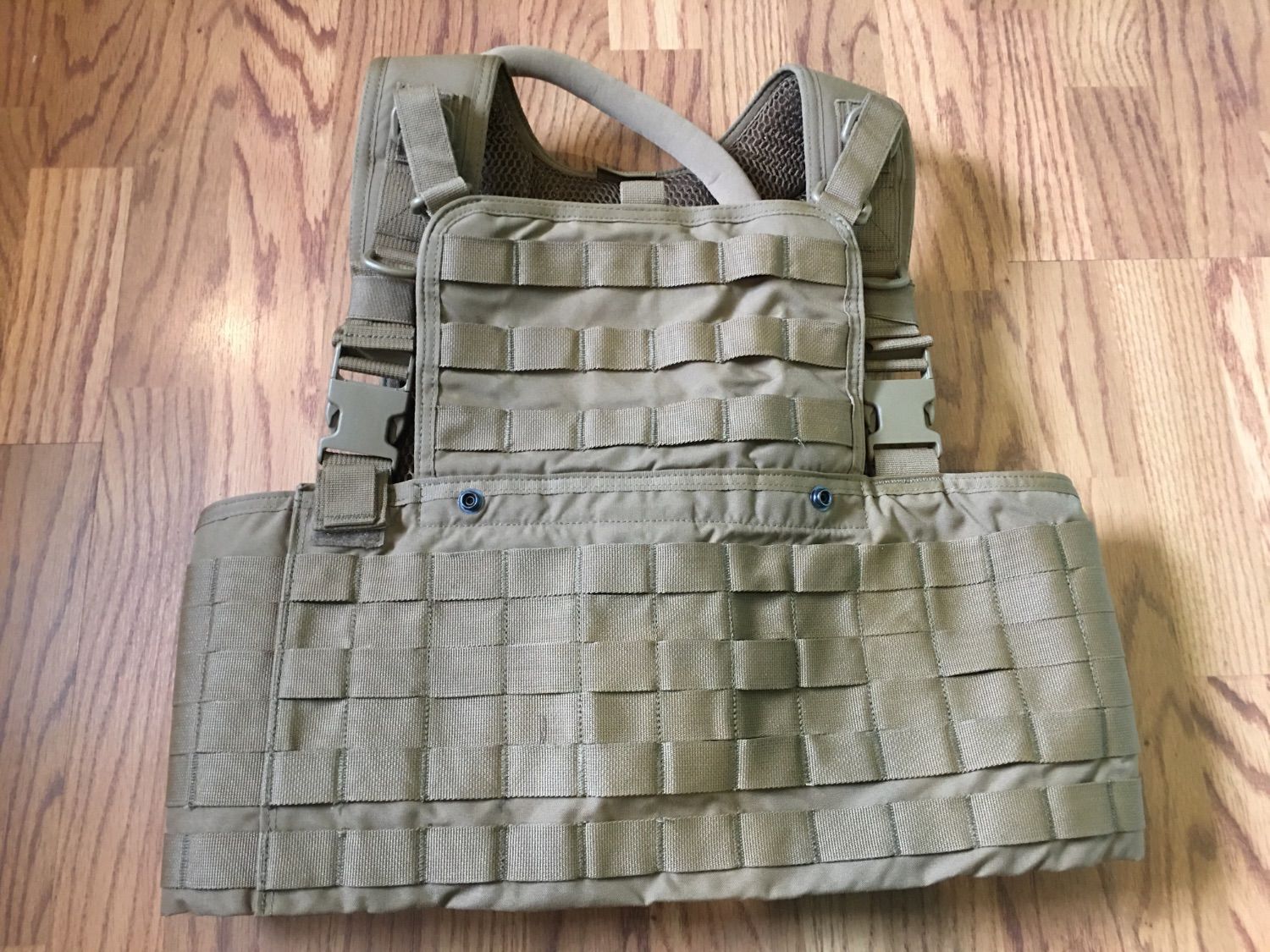 Warrior Assault Systems 901 vest + Back Panel + Hydro - Gear - Airsoft ...