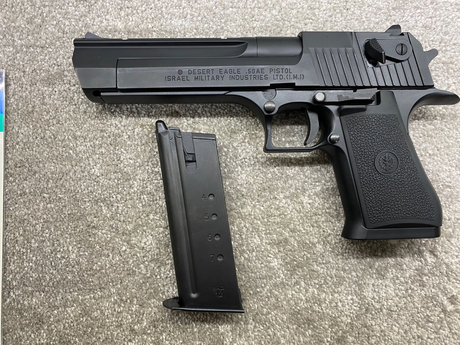 Tokyo Marui Desert Eagle hard kick black w / extras - Gas Pistols ...