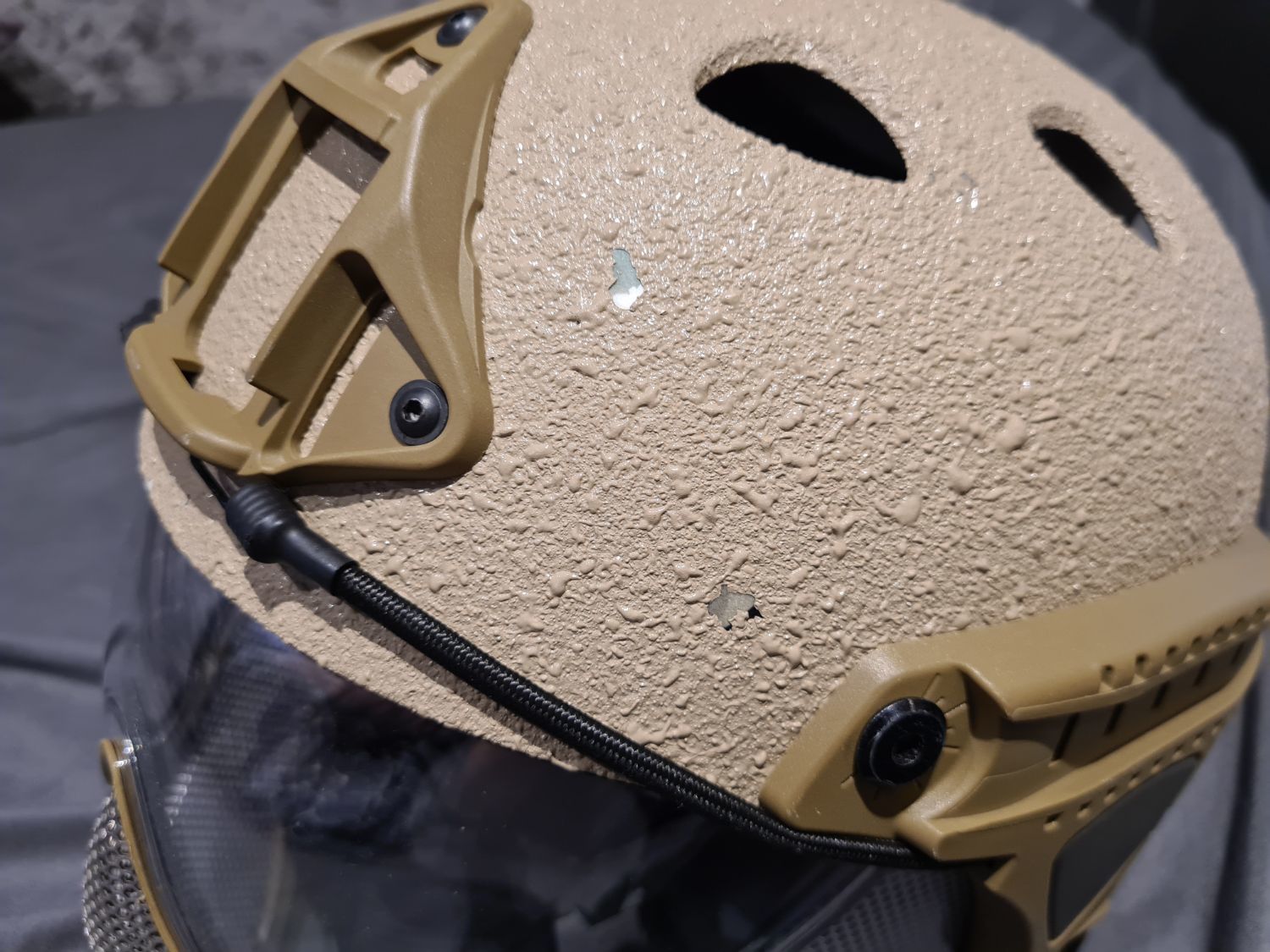 *PRICE DROP* WarQ raptor helmet with headset - Gear - Airsoft Forums UK