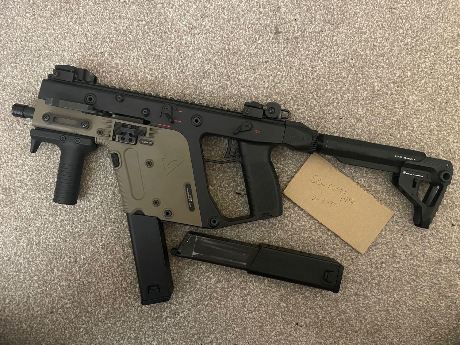 Kwa kriss vector gbbr fitted to a krytac dual tone body - Gas Rifles ...