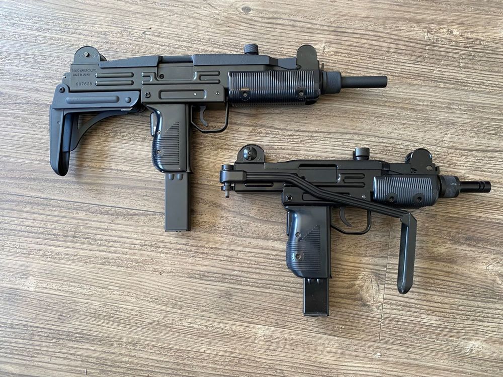 uzi`s.jpg