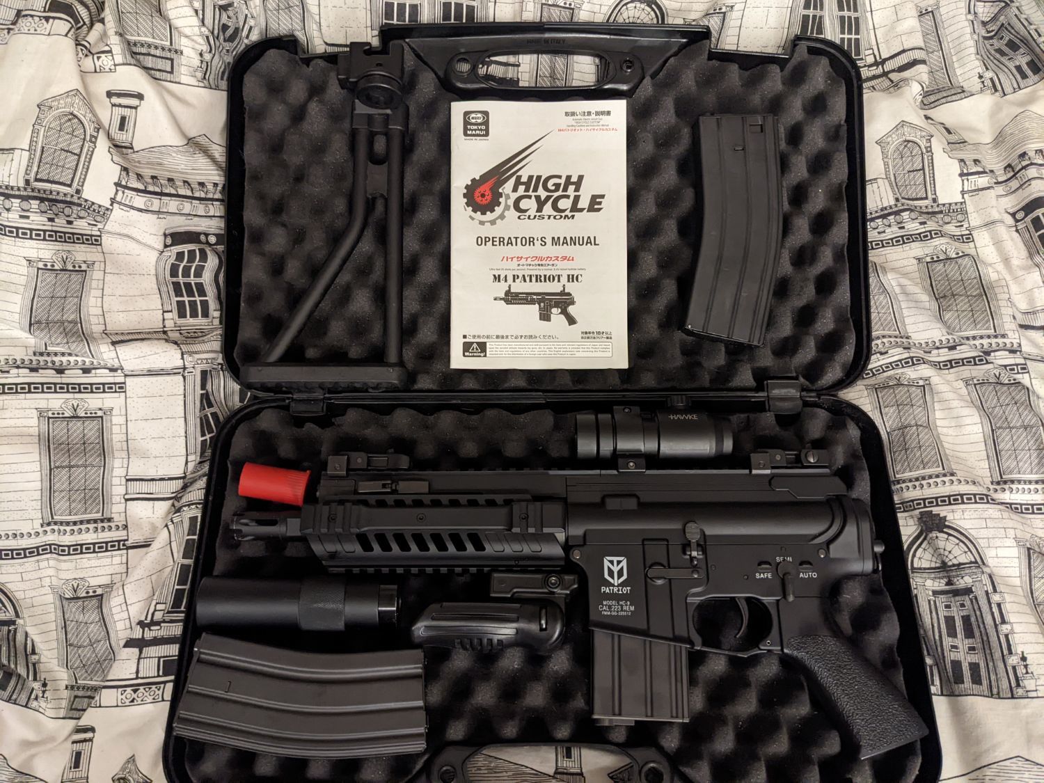 Tokyo Marui m4 patriot high cycle with 3 mags, tracer, red dot 