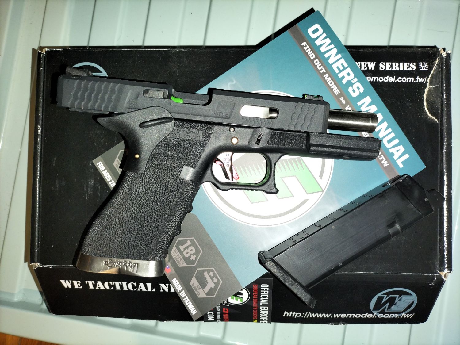 WE WET Force Glock 17 - Gas Pistols - Airsoft Forums UK