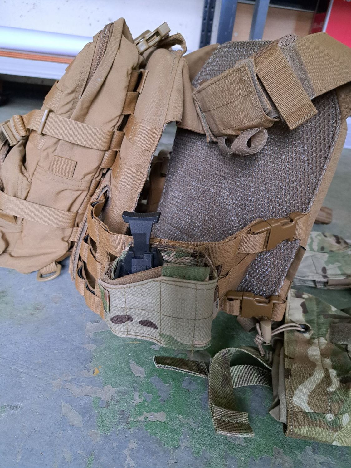 Warrior plate carrier set up and extras - Gear - Airsoft Forums UK
