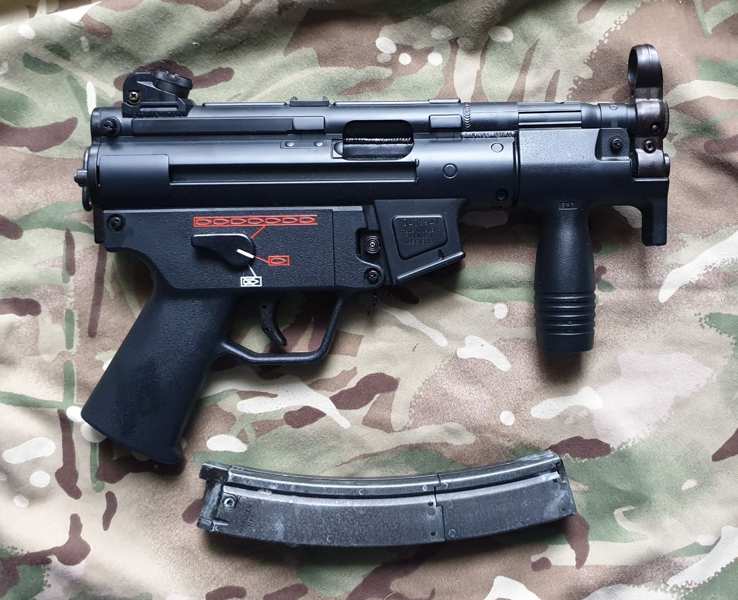 Maruzen MP5KA4 GBBR and 50 rnd long magazine - Gas Rifles