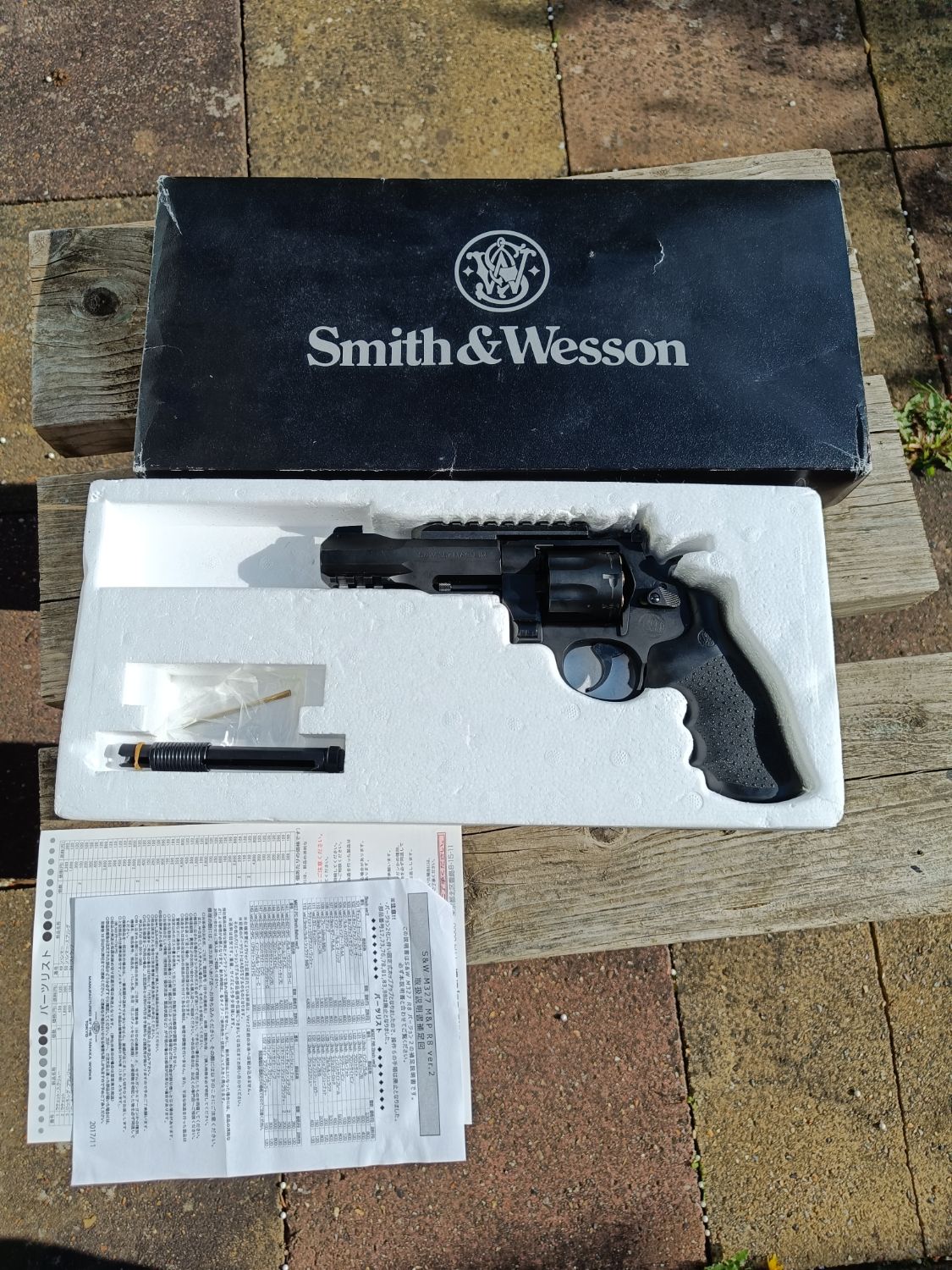 Tanaka Smith & Wesson 327 M&P R8 - Gas Pistols - Airsoft Forums UK