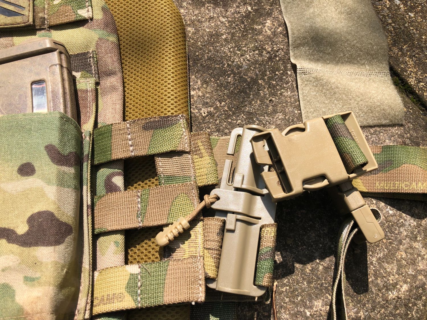 Small Crye Precision MultiCam Plate Carrier and Chest Rig Combo - Gear ...