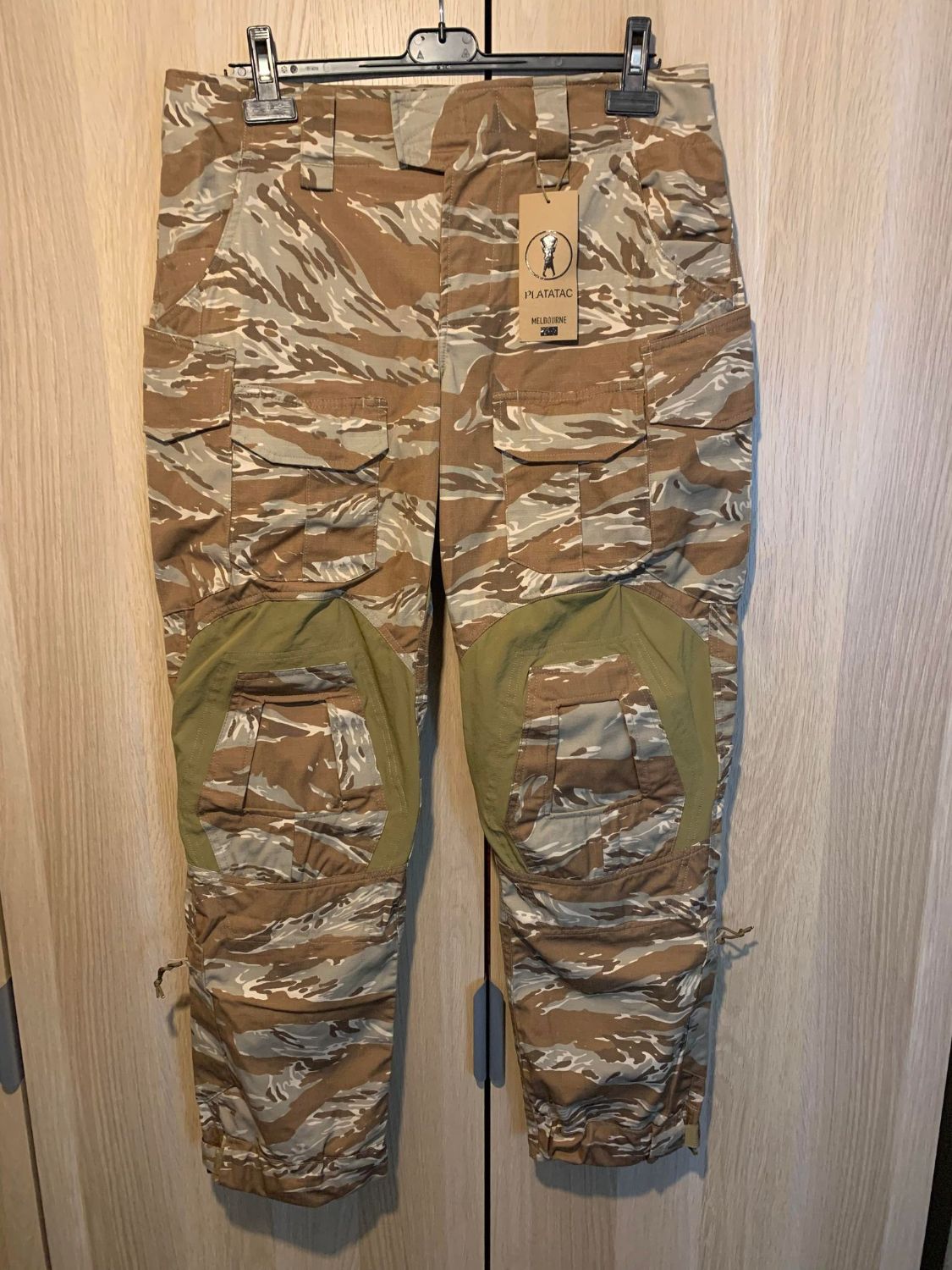 PLATATAC Tac Dax V4 Desert Tigerstripe Size Small Reg - Gear