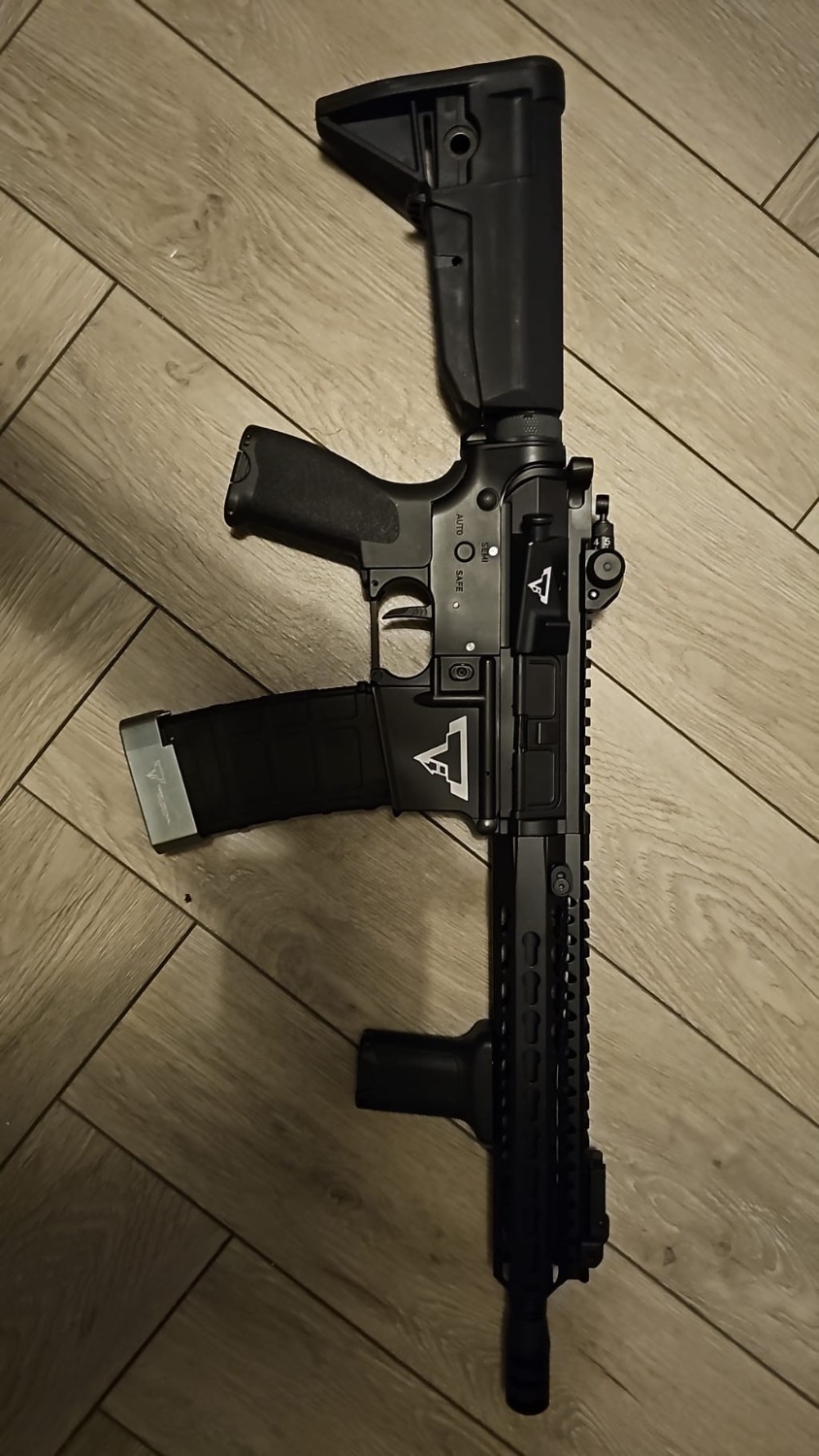 E&C JOHN WICK 2 TTI AR- 15 RIFLE (QD 1.5) / 9