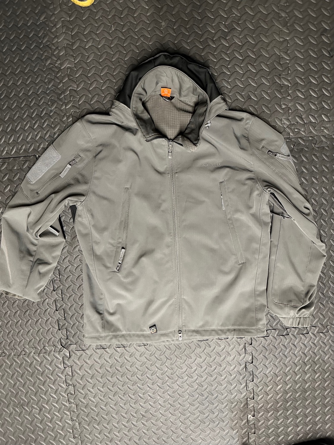 Pentagon grey wolf on sale jacket