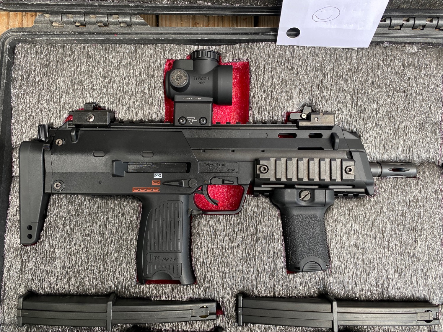 Tokyo Marui MP7 - A2 modded - 6 mags - AG tracer - pelican case - MRO ...