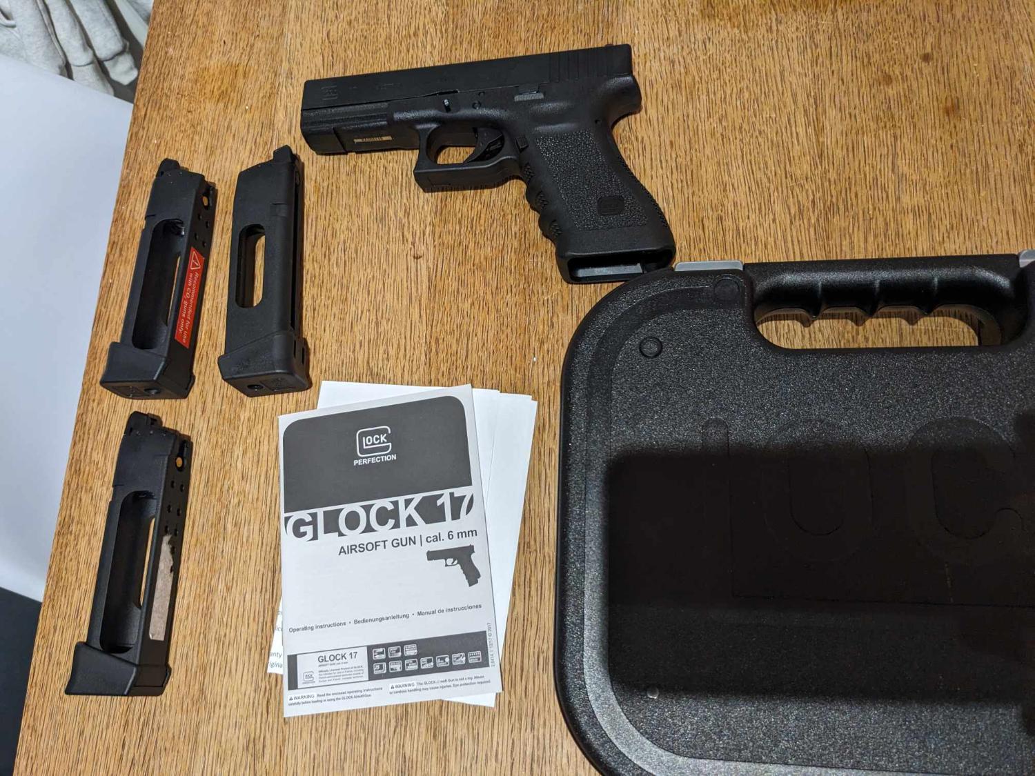 Umarex Glock 17 Deluxe CO2 Pistol - Gas Pistols - Airsoft Forums UK