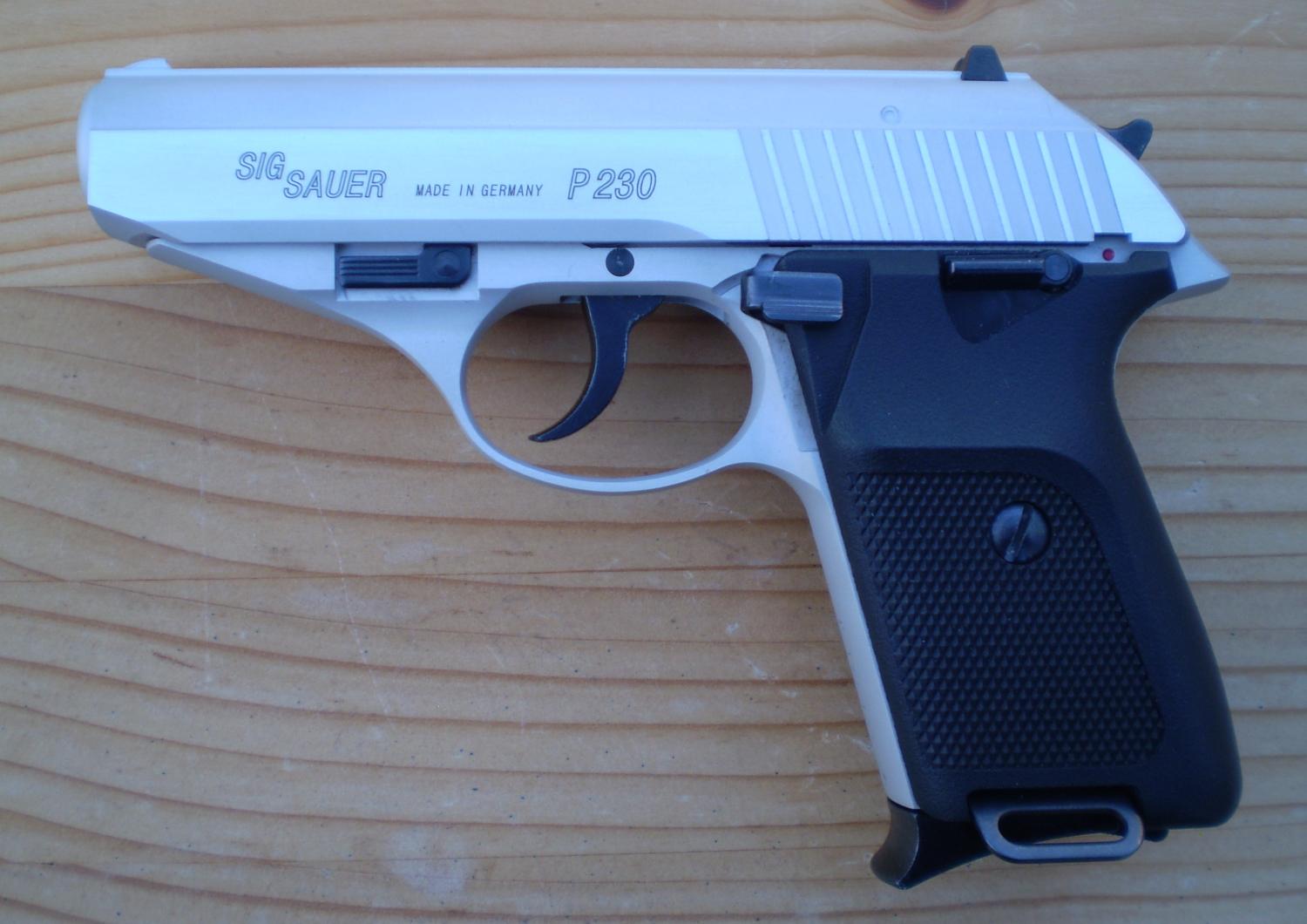 KSC Sig Sauer P230 Full metal upgrade GBB 6mm pistol. - Gas 