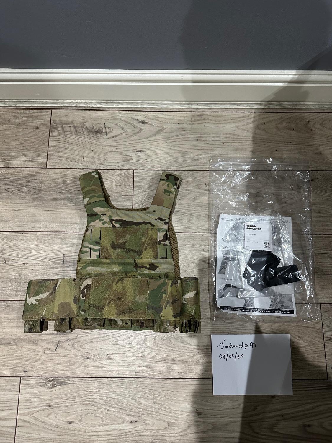 【値下げ歓迎】ferro concepts slickster + その他 THE SLICKSTER - concealed low profile plate carrier for