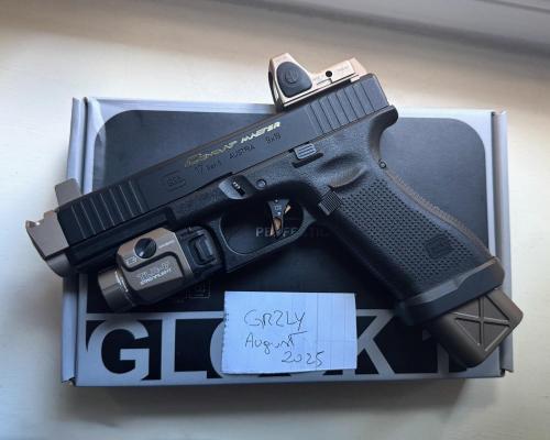 More information about "Custom VFC Glock 17 Gen5 v2 - Brand new"