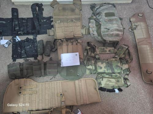 More information about "For sale - selection of kit and pouches"