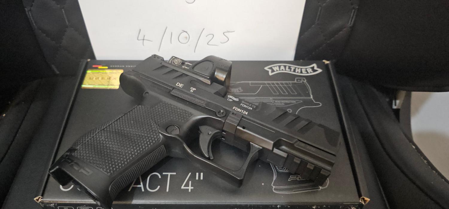 More information about "Umarex PDP with 3 mags and SRO"