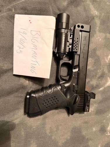 More information about "Tokyo Marui Glock 17 Gen 4 - Swap for Other Pistols/Sell"
