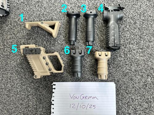 More information about "Various grips n stuff"