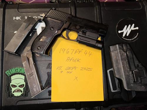 More information about "Tokyo Marui Sig p226 -3mags, weapon light/holster.  And MTP Large Bergen"