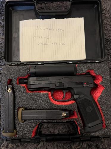 More information about "Tm fnx45 with 3 mags"