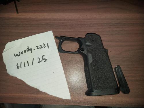 More information about "Unknown brand hi capa stippled grip"