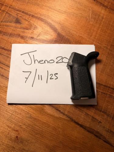 More information about "Magpul PTS AEG grip"