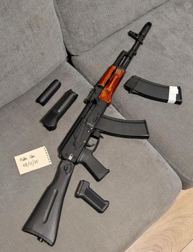 More information about "VFC AK74M GBBR with real steel parts, mags and NPAS"