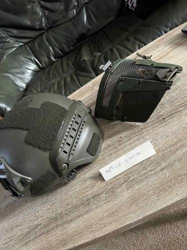 More information about "Helmet with mandalorian mask and bayonet"